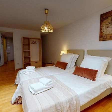 Apartamento Duplex Des Dominicains - 1 Parking Gratuit - Hypercentre 6 Personnes Colmar Exterior foto